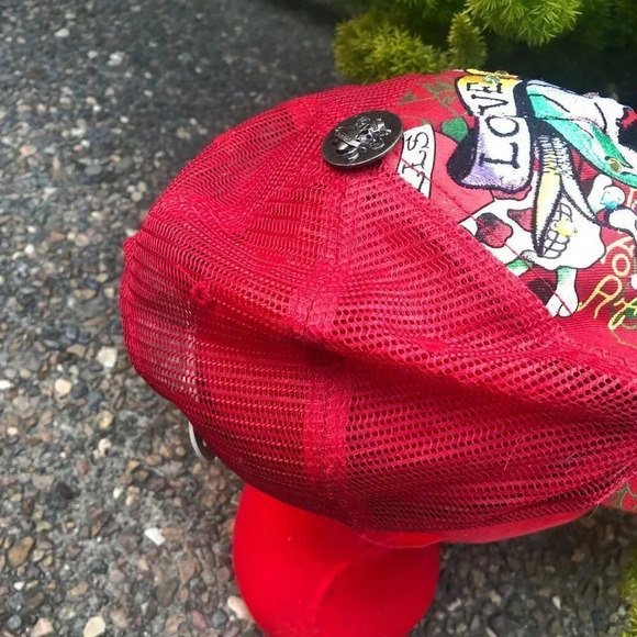Don Ed Hardy by Christian Audigier Love Kills Jeweled Mesh Snapback Trucker Hat - Picture 4 of 8